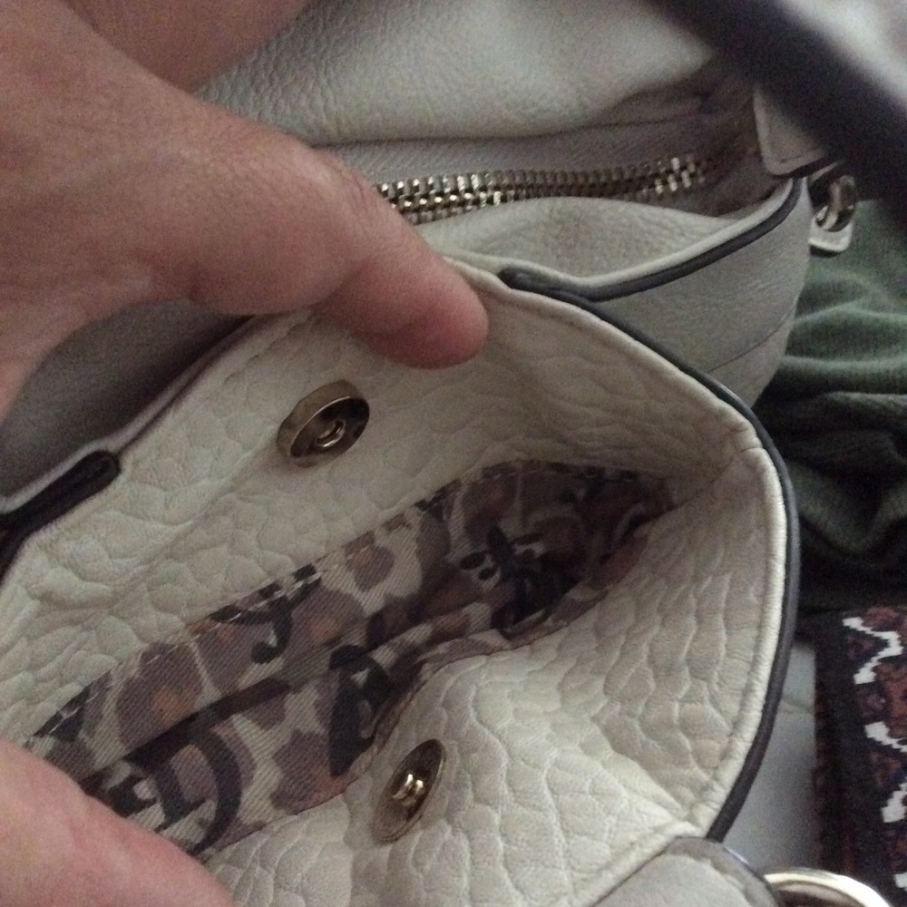 White bag - Picture 4 of 5